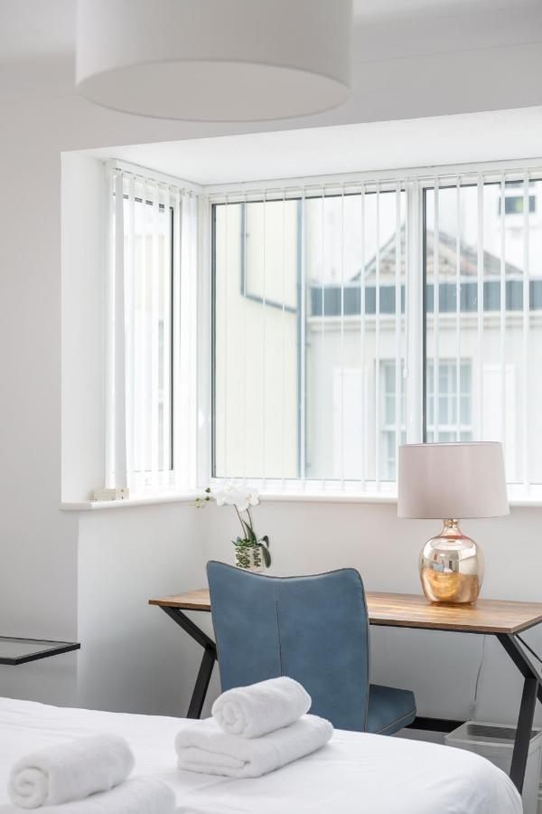 Beachside Retreat 2-Bedroom Gem With Free Private Parking & Outdoor Space Brighton Luaran gambar