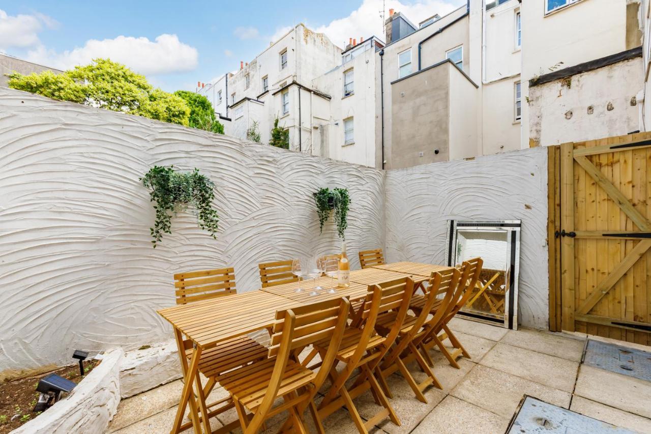 Beachside Retreat 2-Bedroom Gem With Free Private Parking & Outdoor Space Brighton Luaran gambar
