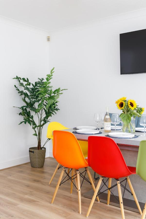 Beachside Retreat 2-Bedroom Gem With Free Private Parking & Outdoor Space Brighton Luaran gambar