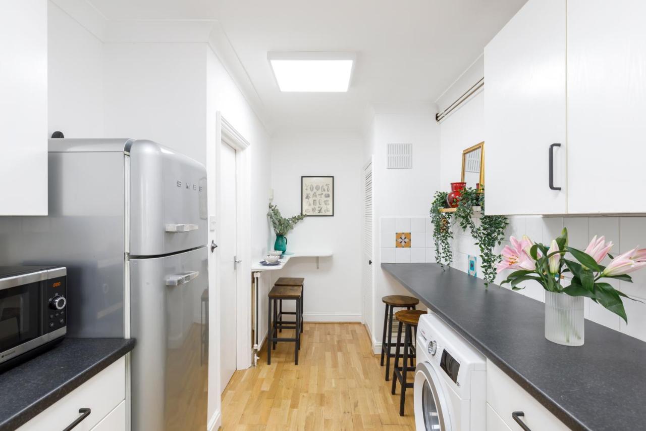 Beachside Retreat 2-Bedroom Gem With Free Private Parking & Outdoor Space Brighton Luaran gambar